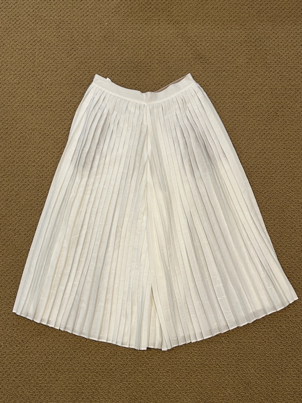 Vince Accordion Pleat Textured Culotte Pants size 6 Ivory Cream - Picture 2 of 16